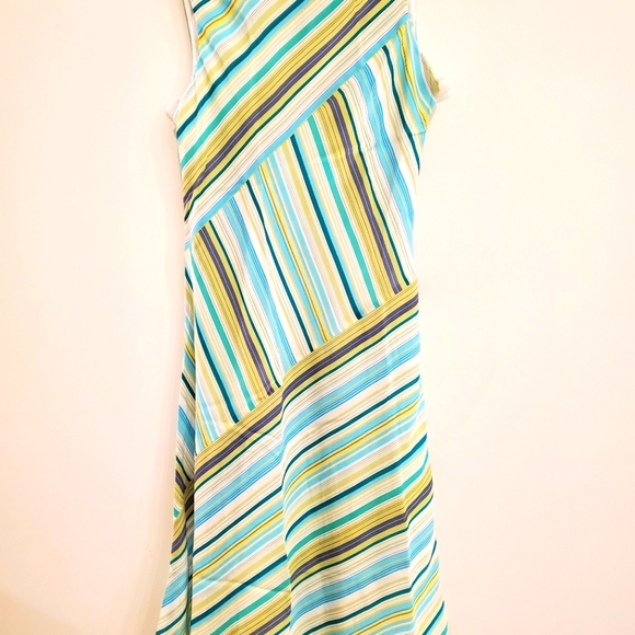 NWT Silk Dress, The look by Randolph Duke,  size 8  sleeveless trumpet dress. - Picture 1 of 5